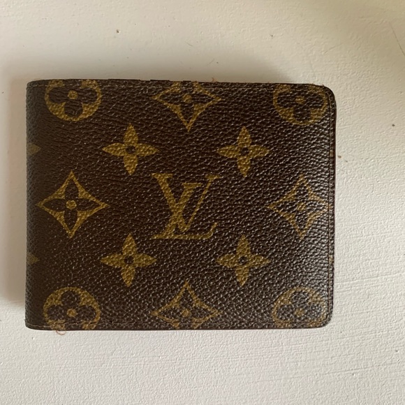SOLD Louis Vuitton Card wallet - Picture 1 of 4
